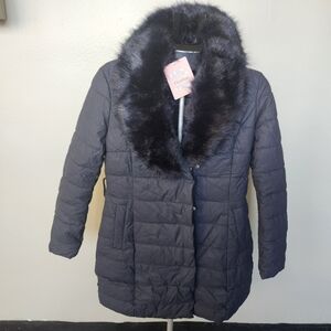 Chic Black Quilted Jacket with Faux Fur Trim